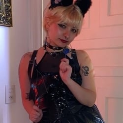 Foto de Nath Wolowski ao vivo na webcam