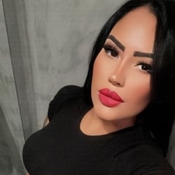 Foto de Nathalie Hills ao vivo na webcam