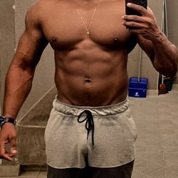 Foto de Negro Sarado ao vivo na webcam