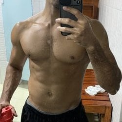 Foto de Nerd Hot 20 ao vivo na webcam