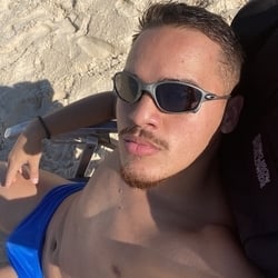 Foto de Nick Gabriel ao vivo na webcam