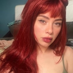 Foto de Nicole Lisboa ao vivo na webcam