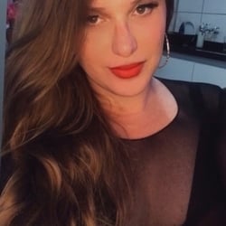 Foto de Nicole Schmidt ao vivo na webcam