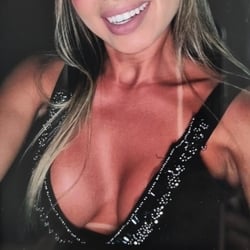 Foto de Nicolly Lauren ao vivo na webcam