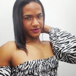 Foto de Nicolly Pimentel ao vivo na webcam