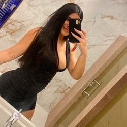 Foto de Nikki 011 ao vivo na webcam