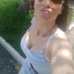 Nina Guess