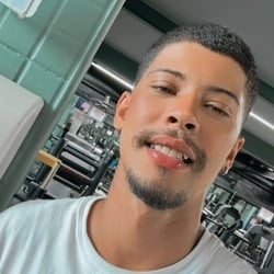 Foto de Novato 23 ao vivo na webcam