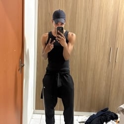 Foto de Novin Br ao vivo na webcam