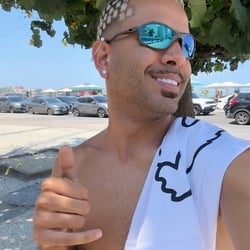 Foto de O Moreno Dot 22 ao vivo na webcam