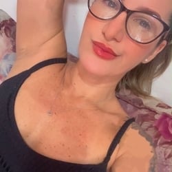 Foto de Olivia Sales - videos sexo ao vivo Sexo ao Vivo