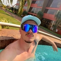 Foto de Olivier 99 - videos sexo ao vivo Sexo ao Vivo