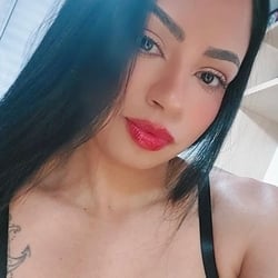 Foto de Paolla Ferrary ao vivo na webcam