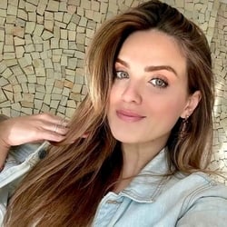 Foto de Paty Carvalho ao vivo na webcam