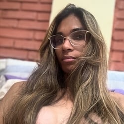 Foto de Paty Trans 22cm ao vivo na webcam