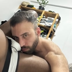 Foto de Peacock ao vivo na webcam