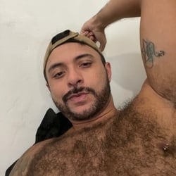 Foto de peludo-safado ao vivo na webcam