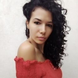 Foto de Pequena Cacheada ao vivo na webcam