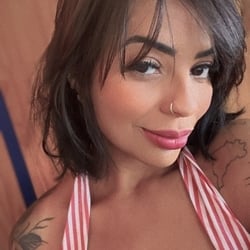 Foto de Pequena Cherry - videos sexo ao vivo Sexo ao Vivo