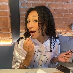 Foto de Pequena Ju ao vivo na webcam