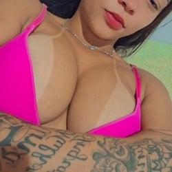 Foto de Pequena Lets ao vivo na webcam