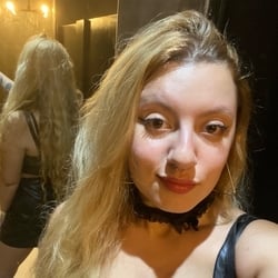 Foto de Pequena Pri - videos sexo ao vivo Sexo ao Vivo