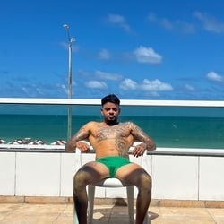 Foto de Pequeno CBLZ ao vivo na webcam