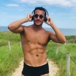 Foto de Person Element ao vivo na webcam