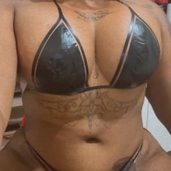 Foto de Phanny Lewis ao vivo na webcam