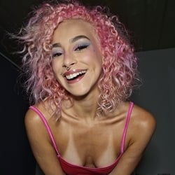 Foto de Pink Caramel ao vivo na webcam