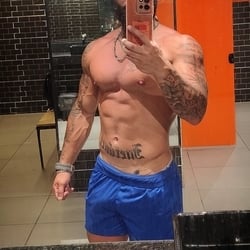 Foto de Pitbull 021 ao vivo na webcam