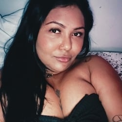 Foto de Pocah ao vivo na webcam