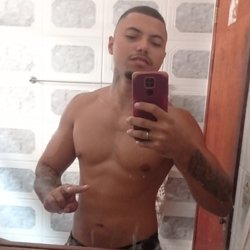 Foto de Poção Do Amor 23 ao vivo na webcam