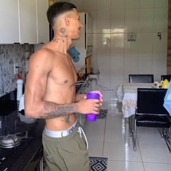 Foto de Poderoso 28 - videos sexo ao vivo Sexo ao Vivo