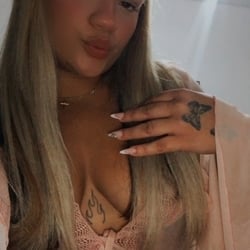 Foto de Polly 777 ao vivo na webcam