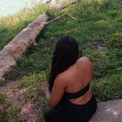 Foto de Preta 4K ao vivo na webcam