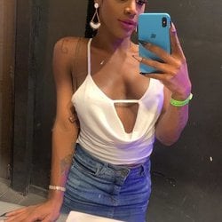 Foto de Preta Saliente ao vivo na webcam