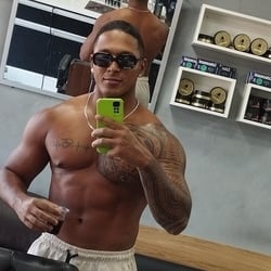 Foto de Pretin Bruto ao vivo na webcam