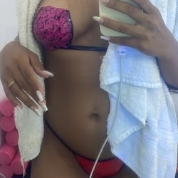 Foto de Pretinha 2107 ao vivo na webcam