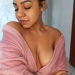 Foto de Querida Amora ao vivo na webcam