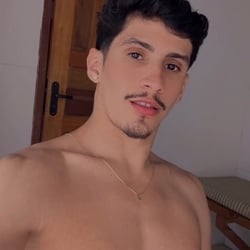 Foto de Rafael Prado - videos sexo ao vivo Sexo ao Vivo
