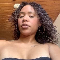 Foto de Rainha Cacau ao vivo na webcam