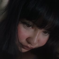 Foto de Raven Lux ao vivo na webcam