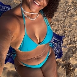 Foto de Aghata Cavaleiro ao vivo na webcam