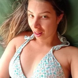 Foto de Rayssa 1999 ao vivo na webcam