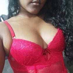 Foto de Rebecca Anchieta ao vivo na webcam