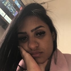 Foto de Rebecca Cunha ao vivo na webcam