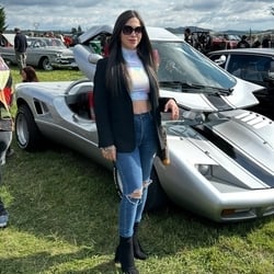 Foto de Rebeka Curtts ao vivo na webcam