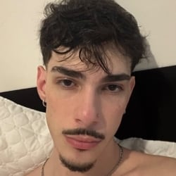 Foto de Red Cail - videos sexo ao vivo Sexo ao Vivo