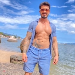 Foto de Red Lucifer ao vivo na webcam